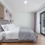 Hillside Rest Villa