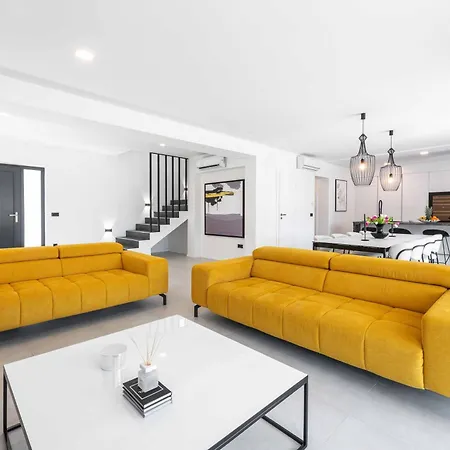 Hillside Rest * Čelopeci