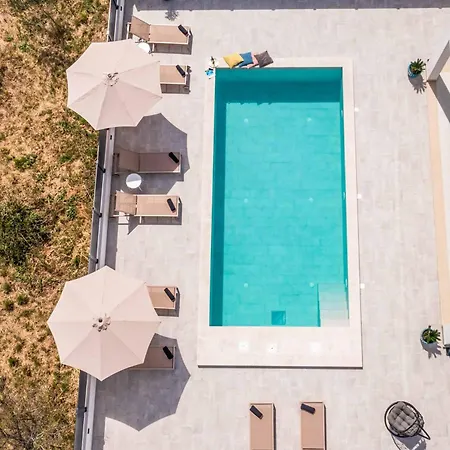 Hillside Rest ヴィラ Čelopeci